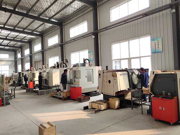 配件數(shù)控加工中心(圖2) 聚氨酯噴涂機(jī)配件數(shù)控生產(chǎn)中心