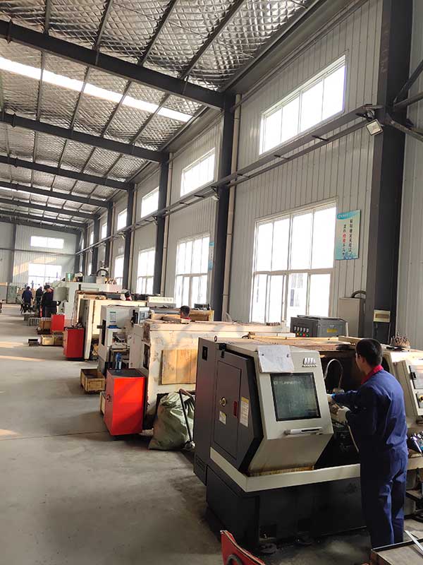 配件數(shù)控加工中心(圖3) 聚氨酯發(fā)泡設(shè)備組件數(shù)控生產(chǎn)中心