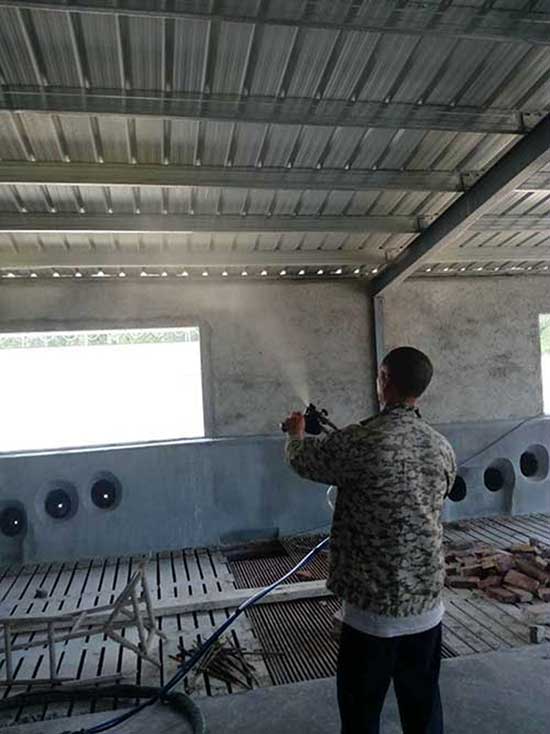 養(yǎng)殖場(chǎng)豬舍PVC板溜縫(圖1) 養(yǎng)殖場(chǎng)豬舍PVC板溜縫