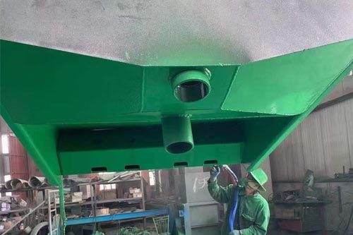 礦山設(shè)備耐磨聚脲涂料噴涂施工專(zhuān)用機(jī)器(圖2) 礦山設(shè)備耐磨聚脲涂料噴涂施工