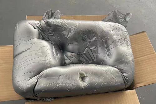 現(xiàn)場(chǎng)發(fā)泡包裝緩沖泡沫澆注聚氨酯機(jī)器(圖3) 現(xiàn)場(chǎng)發(fā)泡包裝緩沖泡沫澆注聚氨酯案例