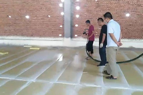 聚氨酯冷庫保溫噴涂發(fā)泡 施工設備(圖2) 聚氨酯冷庫保溫噴涂發(fā)泡