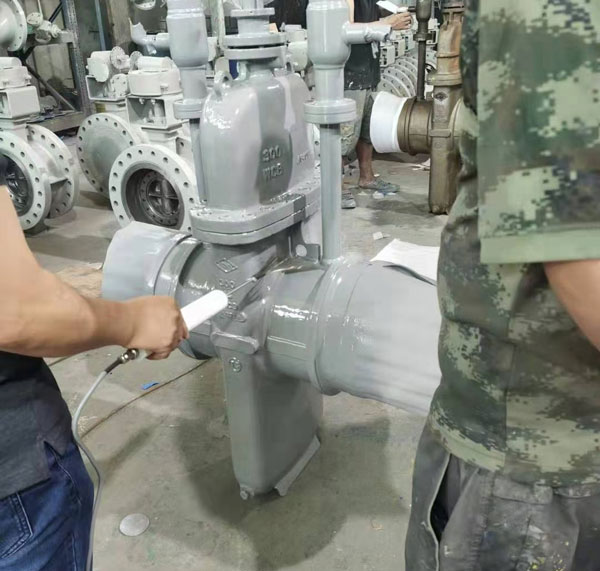 噴涂聚脲防水涂料 液壓噴涂機(jī)(圖2) 噴涂聚脲防水涂料 液壓噴涂機(jī)(圖2)