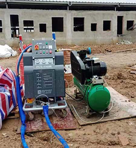 養(yǎng)殖場(chǎng)噴涂(圖1) H5600養(yǎng)殖場(chǎng)噴涂機(jī)機(jī)器